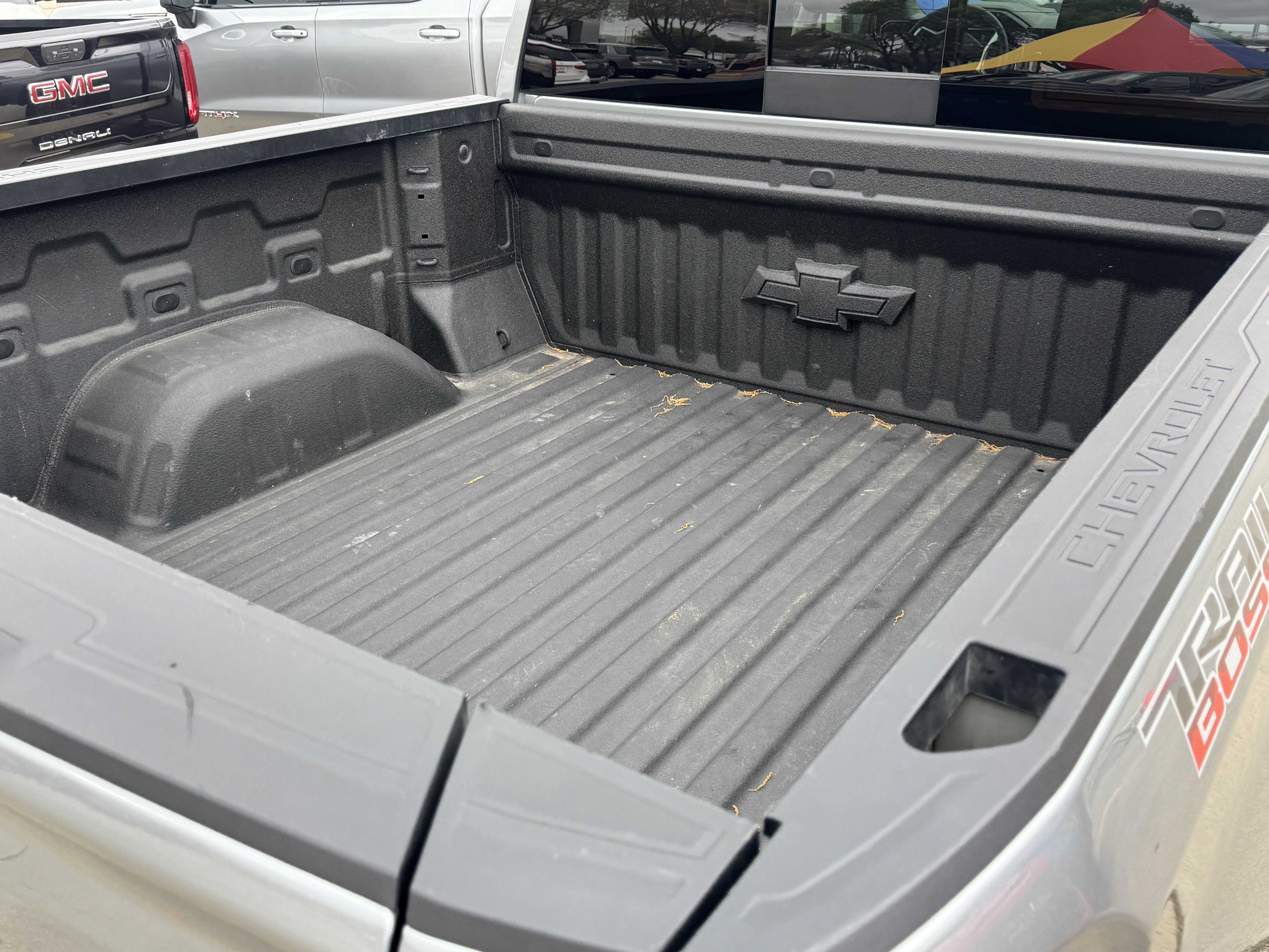 Used 2025 Chevrolet Silverado 1500 LT Trail Boss w/ Convenience Package II image 7