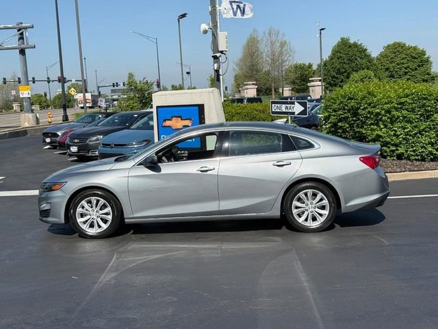 Used 2023 Chevrolet Malibu LT FWD image 2
