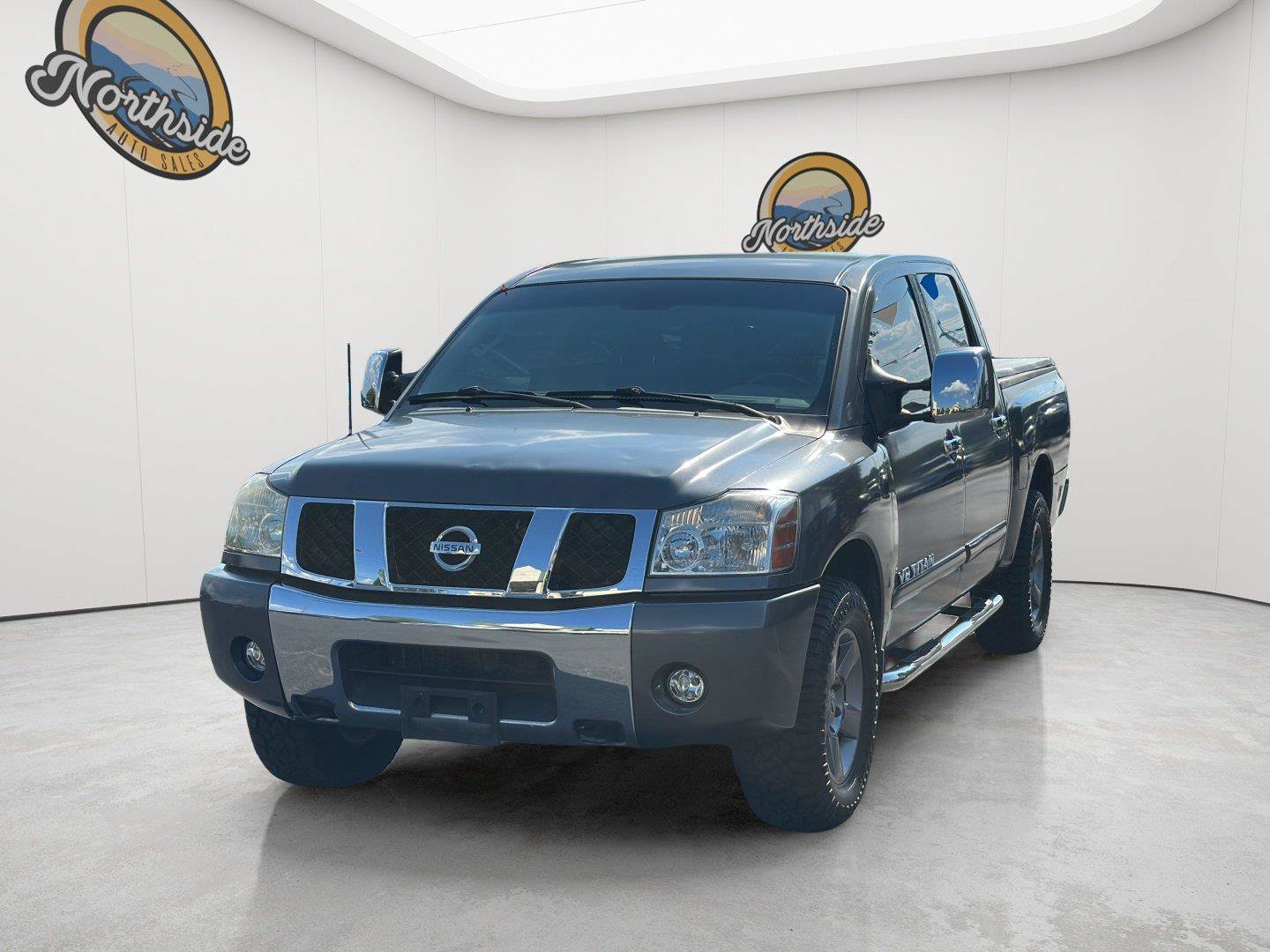 Used 2005 Nissan Titan SE w/ (W01) Utility Bed Pkg AWD/4WD image 1