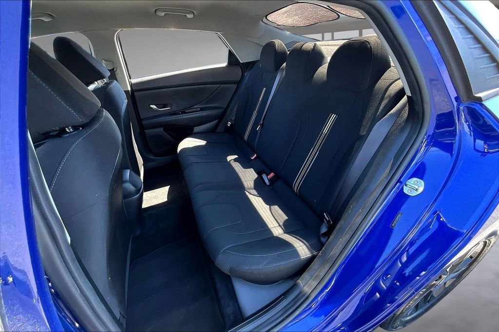 Used 2021 Hyundai Elantra SEL FWD image 26