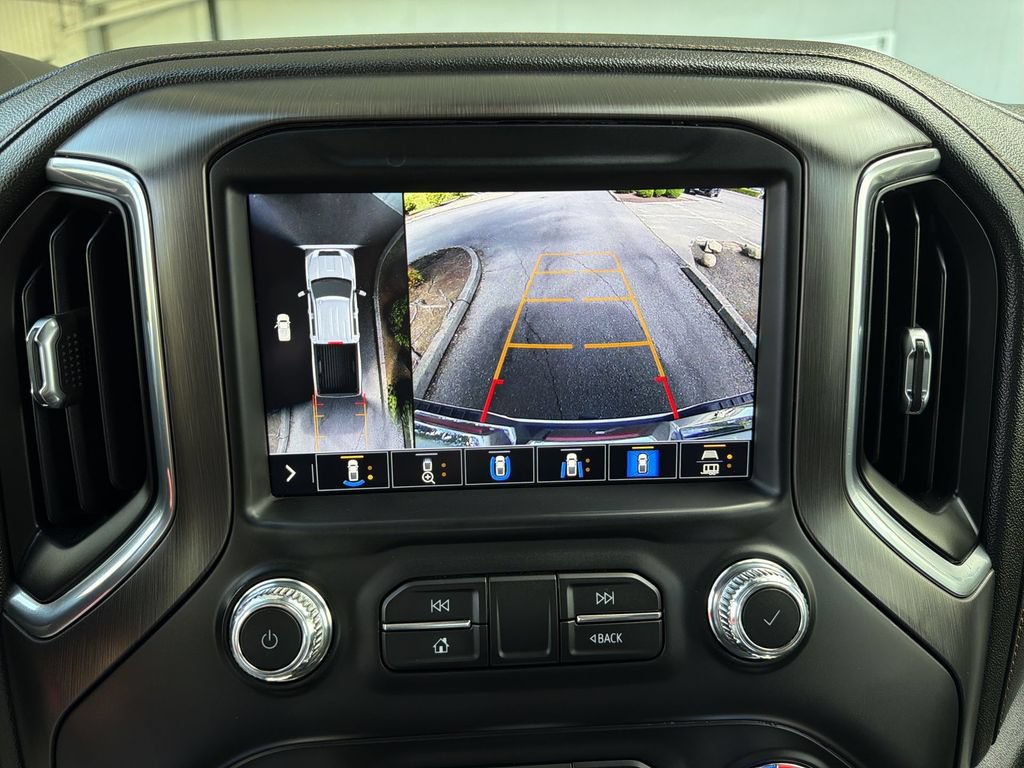 Certified 2022 GMC Sierra 3500 AT4 w/ AT4 Premium Plus Package AWD/4WD image 16