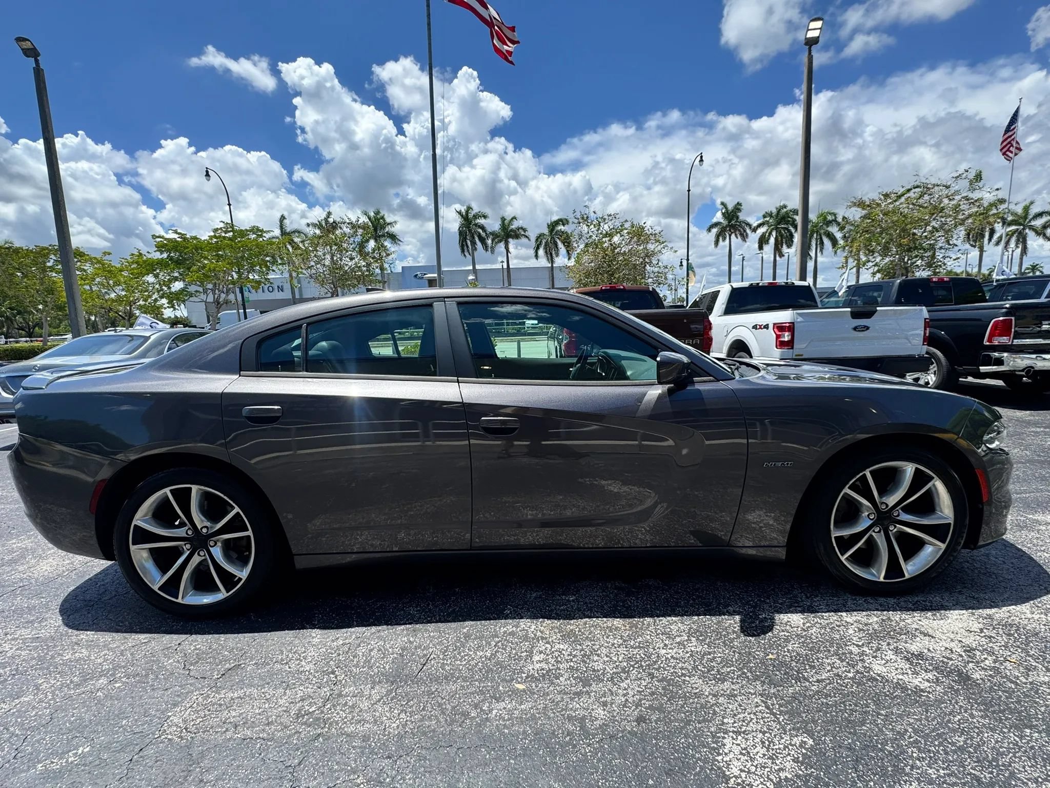 Used 2015 Dodge Charger R/T RWD image 13