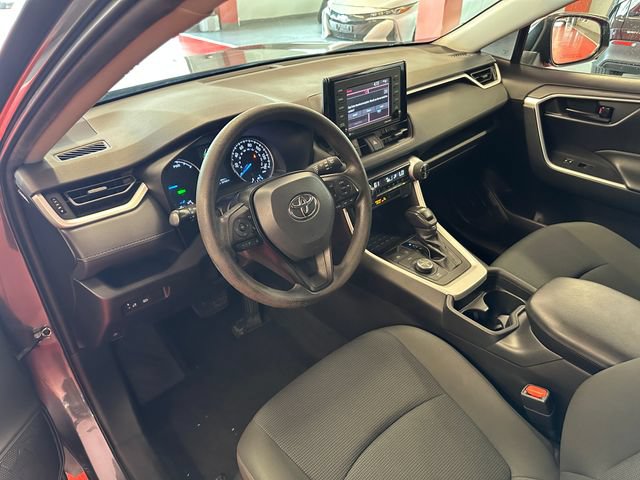 Certified 2021 Toyota RAV4 LE AWD/4WD image 11