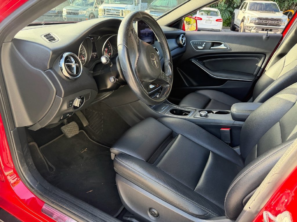 Used 2019 Mercedes-Benz GLA 250 image 10