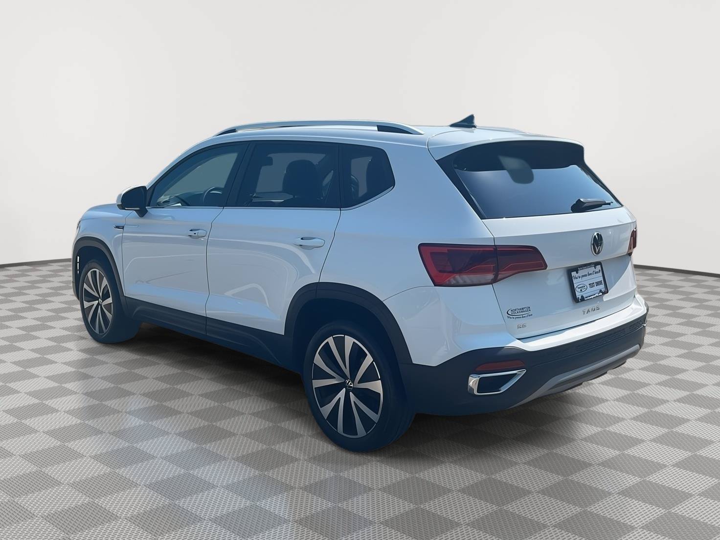 Used 2022 Volkswagen Taos SE FWD image 7