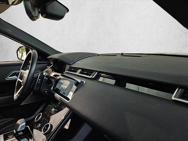 Used 2021 Land Rover Range Rover Velar R-Dynamic S image 23