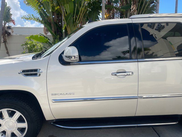 Used 2013 Cadillac Escalade 2WD image 38