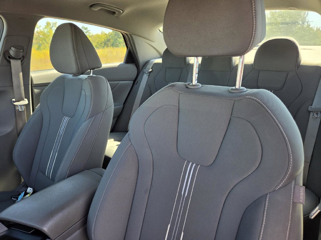 Used 2024 Hyundai Elantra SEL FWD image 13