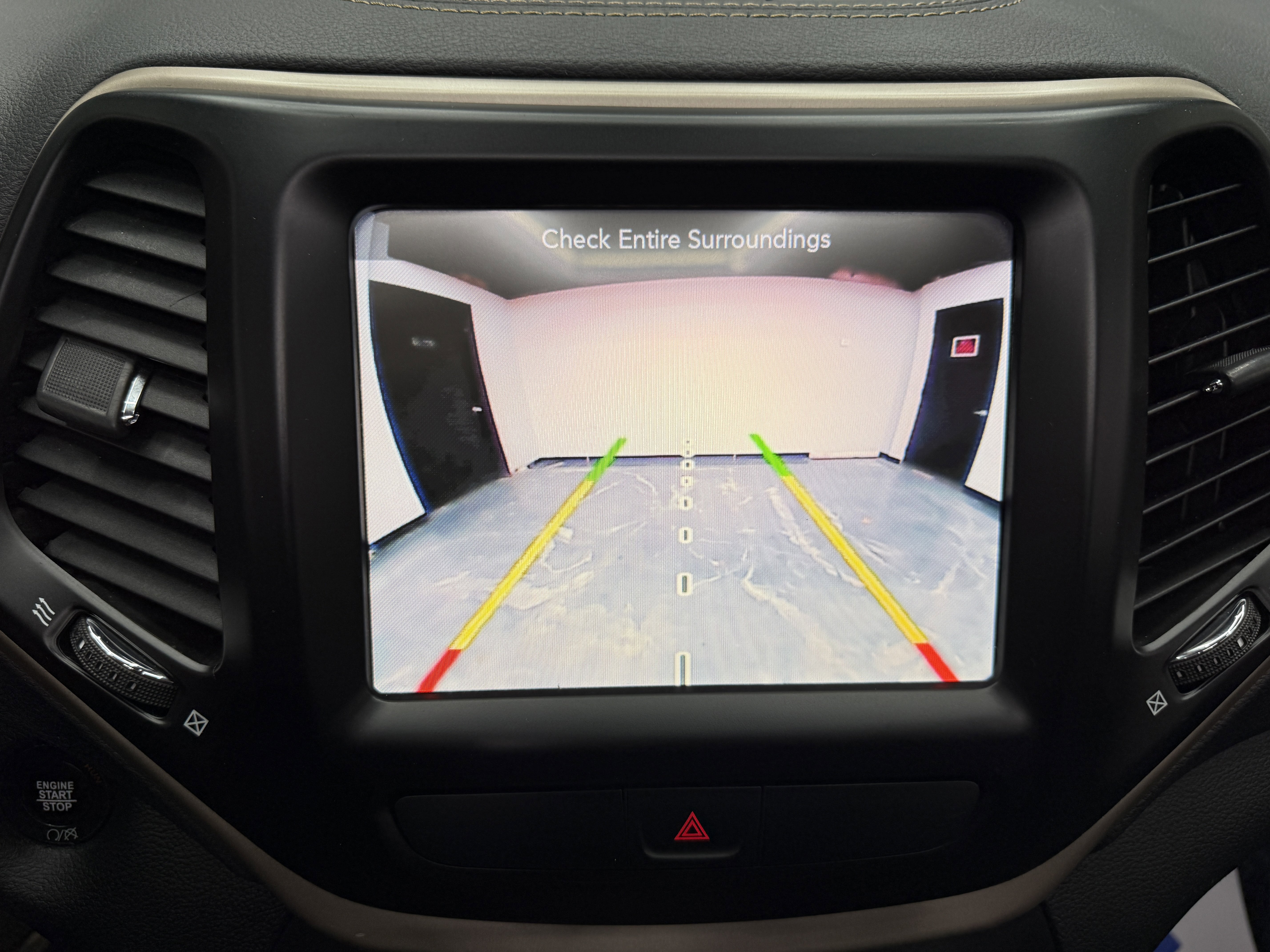 Used 2017 Jeep Cherokee High Altitude image 17