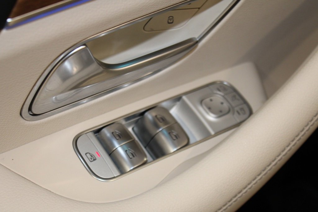 Certified 2025 Mercedes-Benz GLS 450 4MATIC image 18