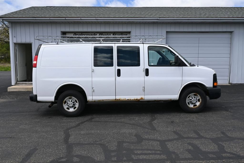 Used 2014 Chevrolet Express 3500 RWD image 3