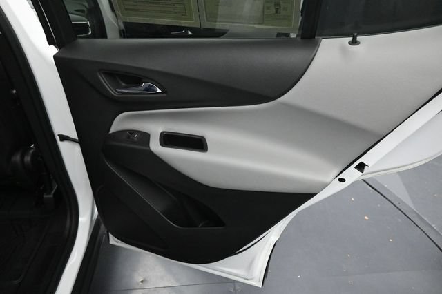 Used 2022 Chevrolet Equinox LS w/ LS Convenience Package AWD/4WD image 28