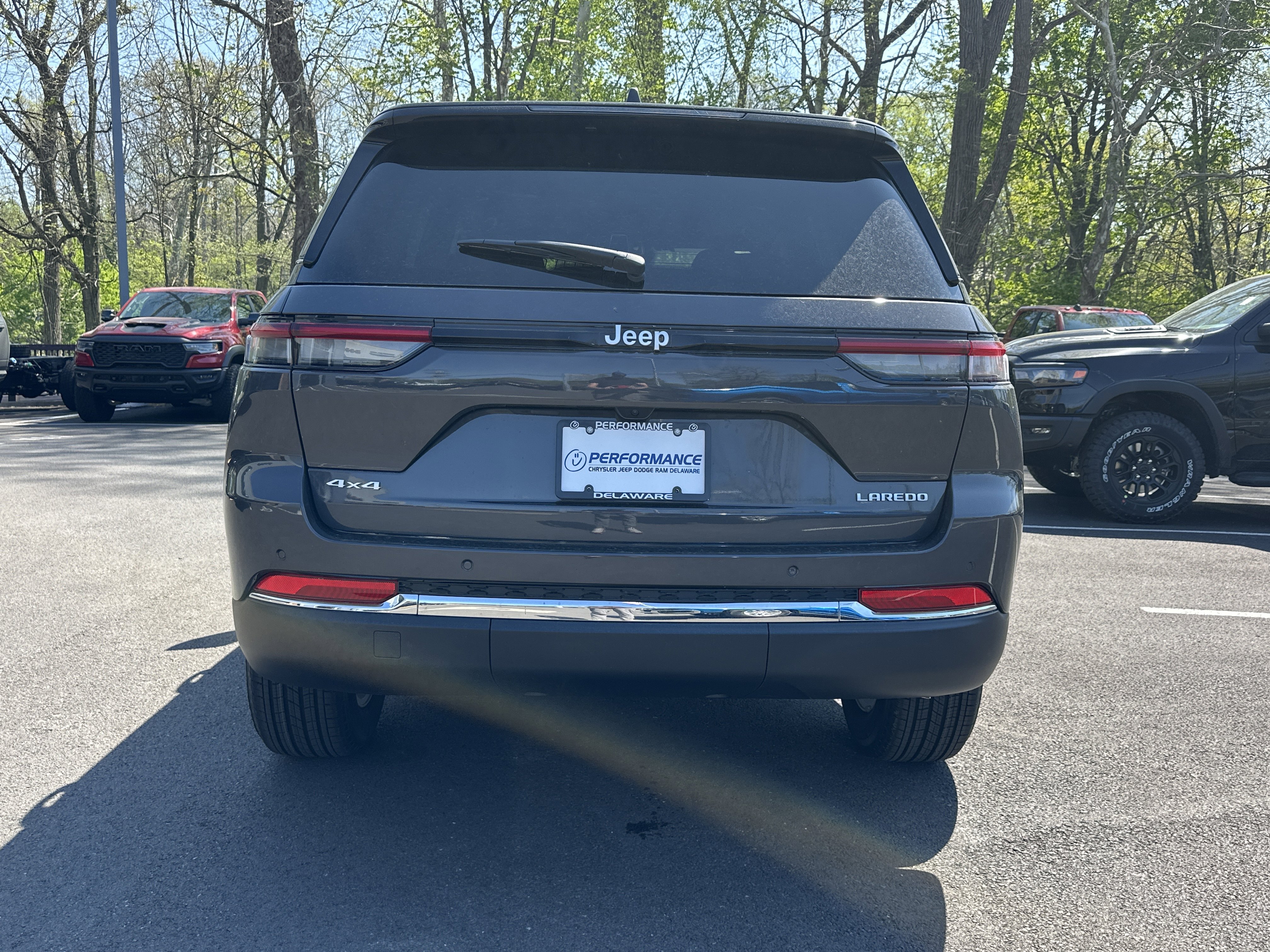 New 2026 Jeep Grand Cherokee Laredo AWD/4WD image 15
