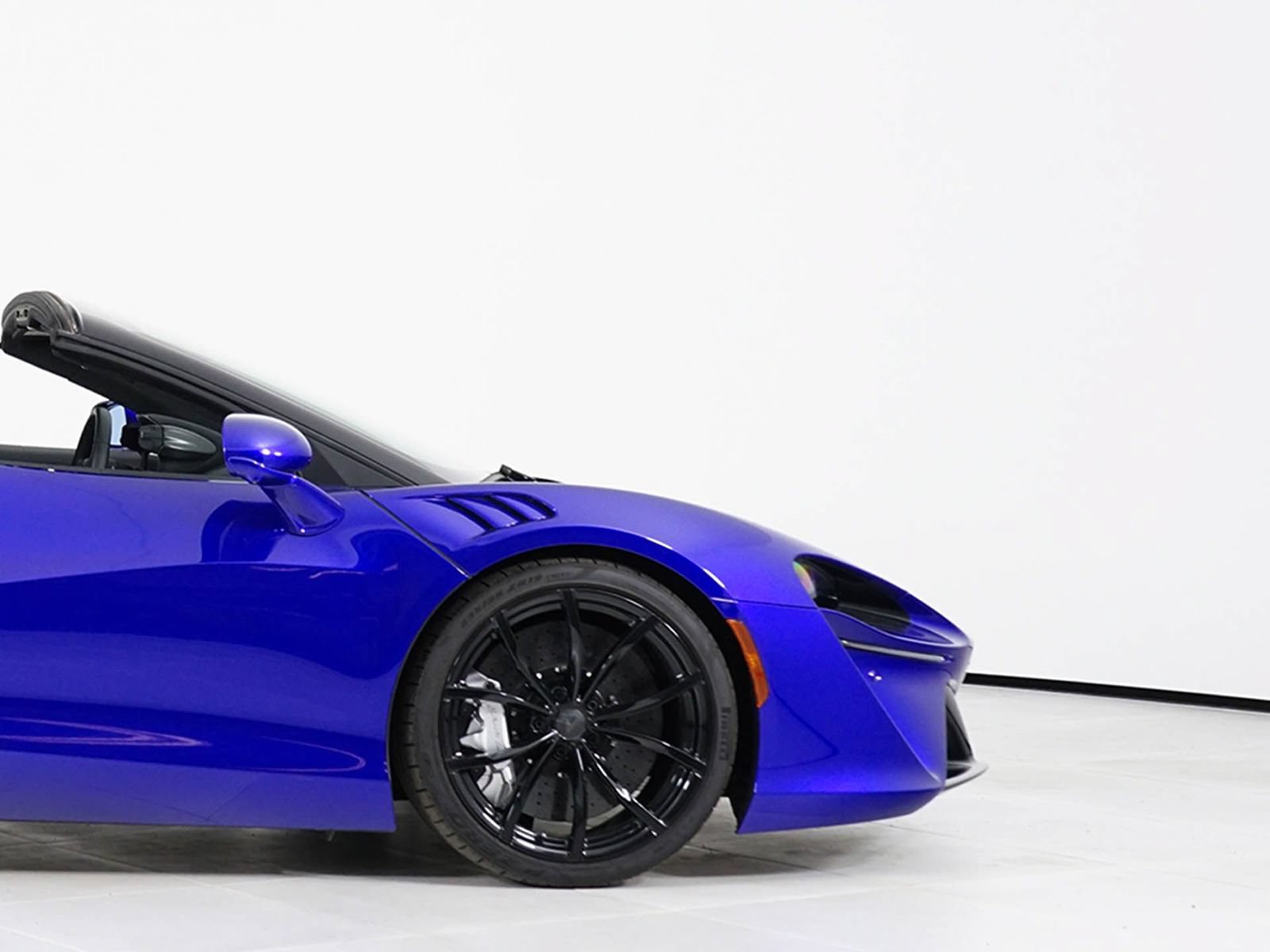 New 2025 McLaren Artura Spider RWD image 16