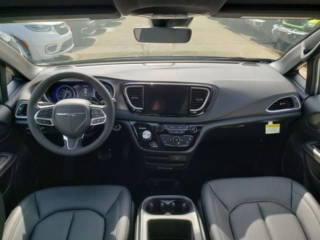 New 2026 Chrysler Voyager LX FWD image 8