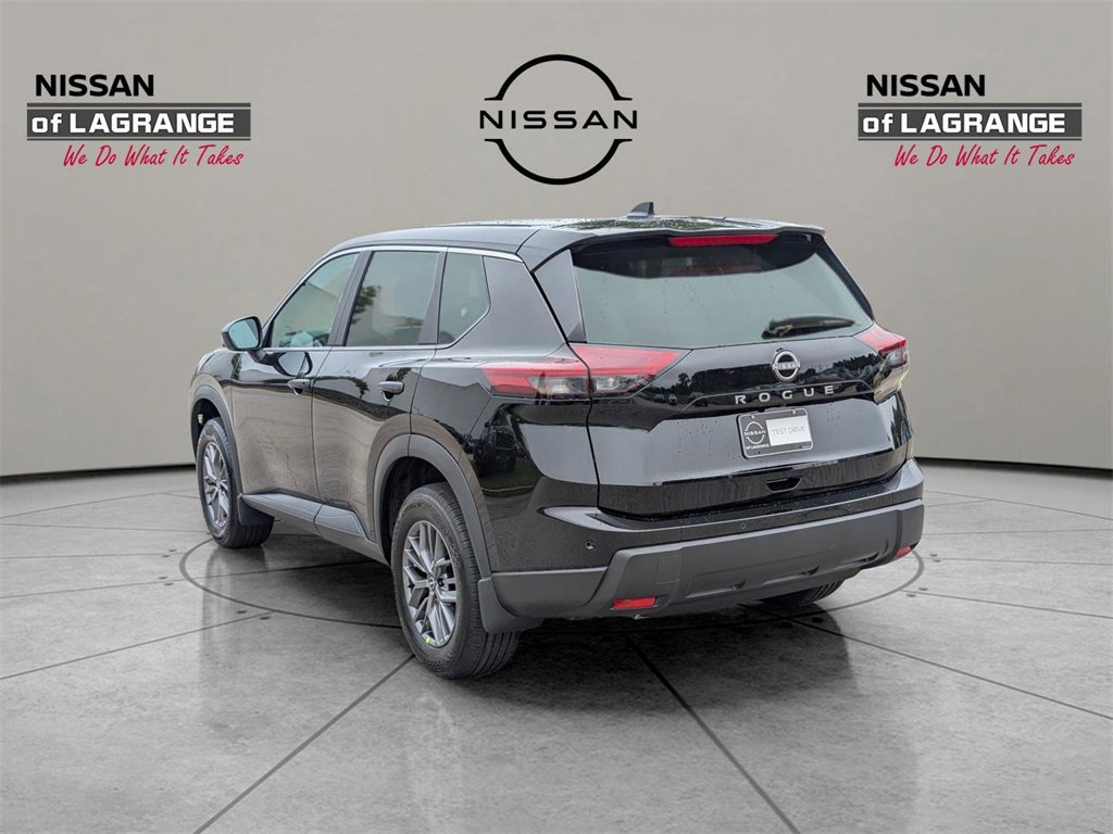 New 2026 Nissan Rogue S image 7