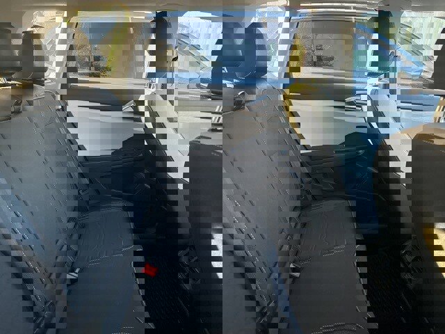 Used 2025 Volkswagen Taos SE image 11