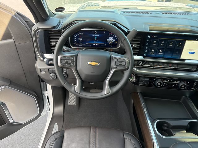 Used 2024 Chevrolet Silverado 3500 High Country w/ Technology Package AWD/4WD image 13