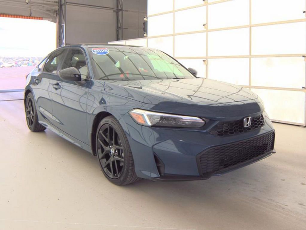 Used 2025 Honda Civic Sport image 4