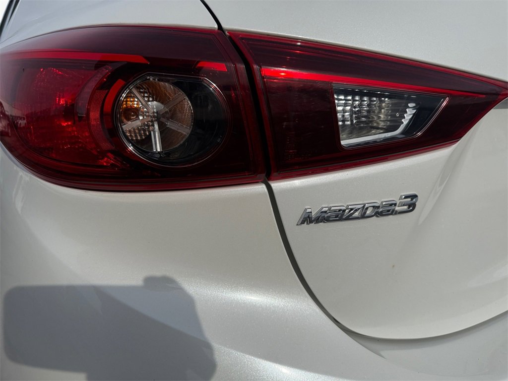 Used 2016 MAZDA MAZDA3 i Sport w/ Preferred Equipment Package image 21