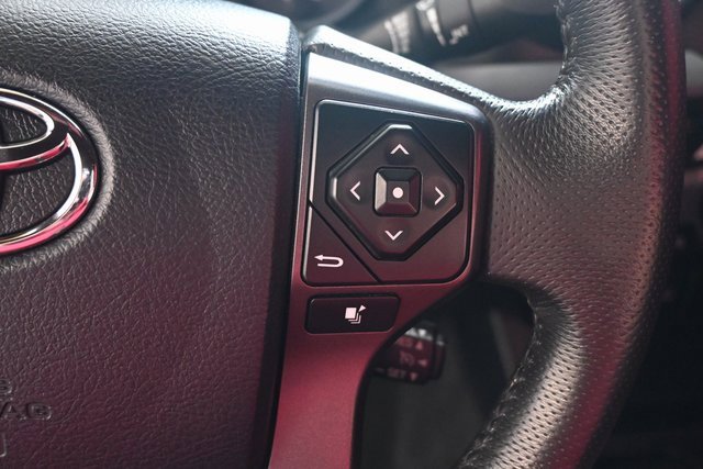 Certified 2017 Toyota Tacoma TRD Off-Road image 20