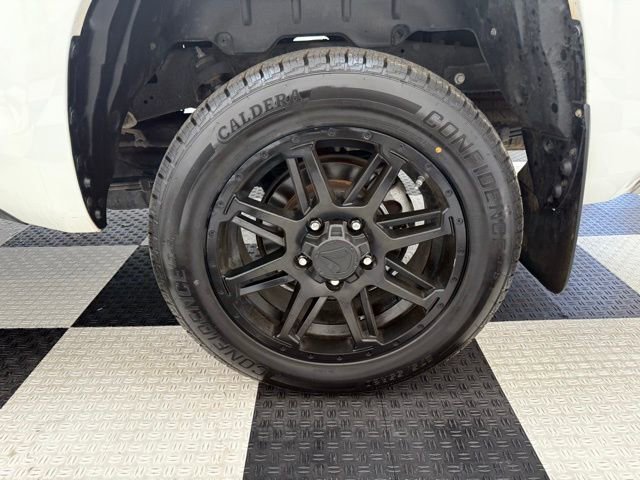 Used 2020 Toyota Tundra SR5 w/ SR5 Upgrade Package image 10