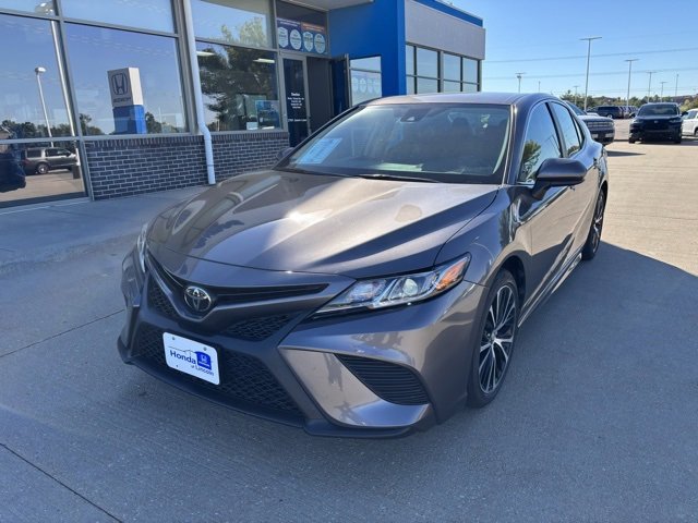 Used 2019 Toyota Camry SE