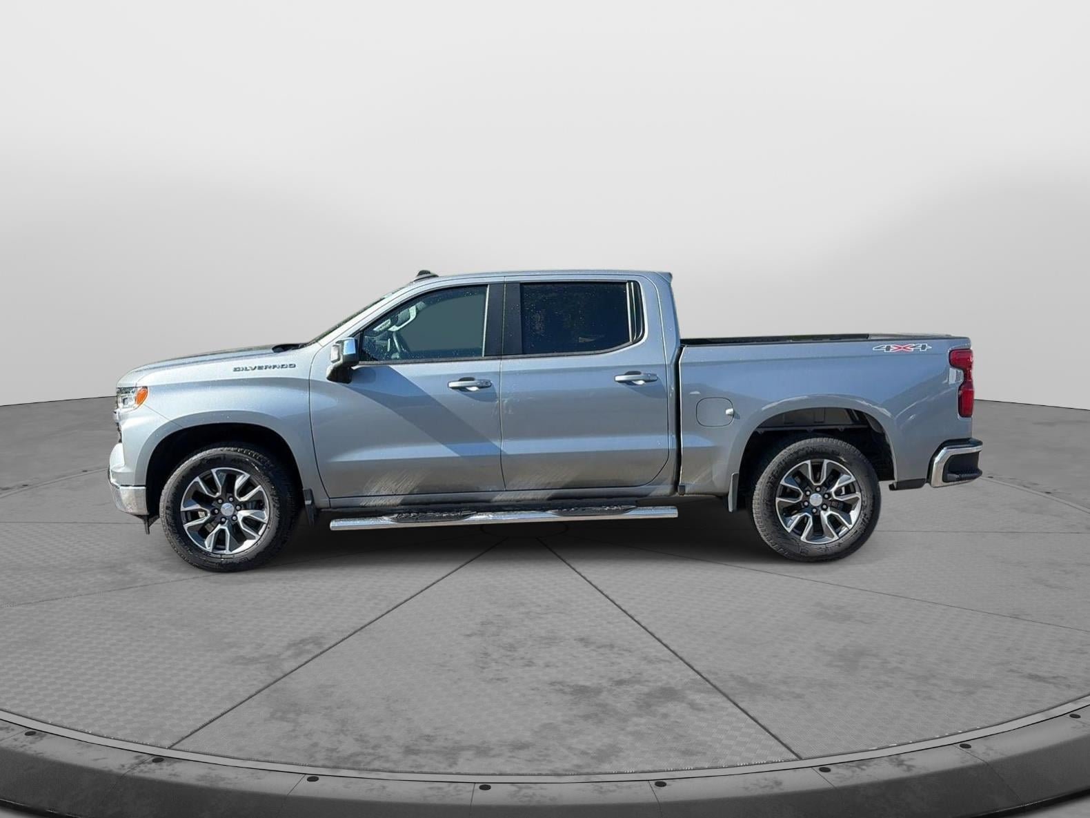 Used 2023 Chevrolet Silverado 1500 LT AWD/4WD image 8