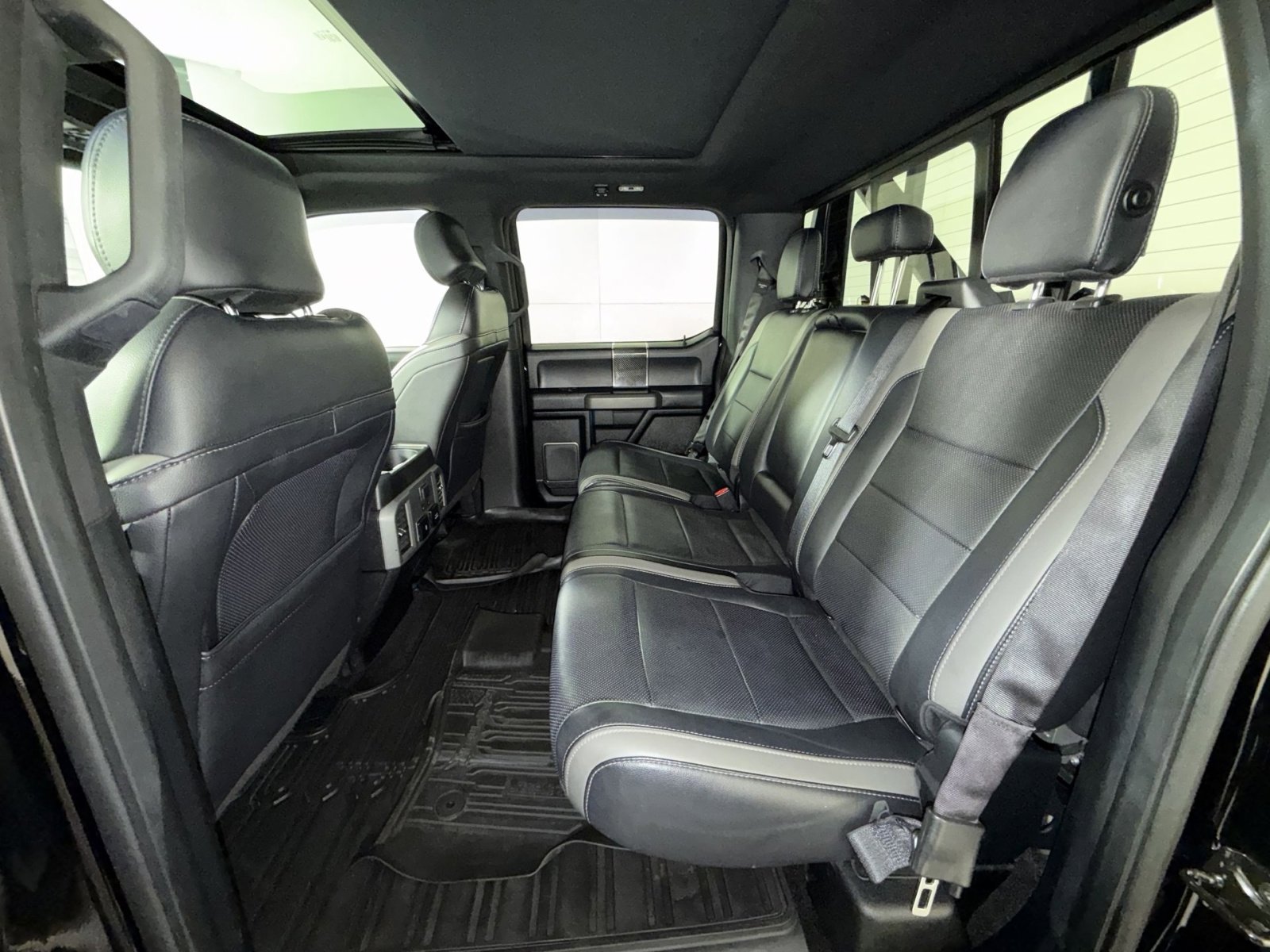 Used 2017 Ford F150 Raptor w/ Equipment Group 802A Luxury image 25