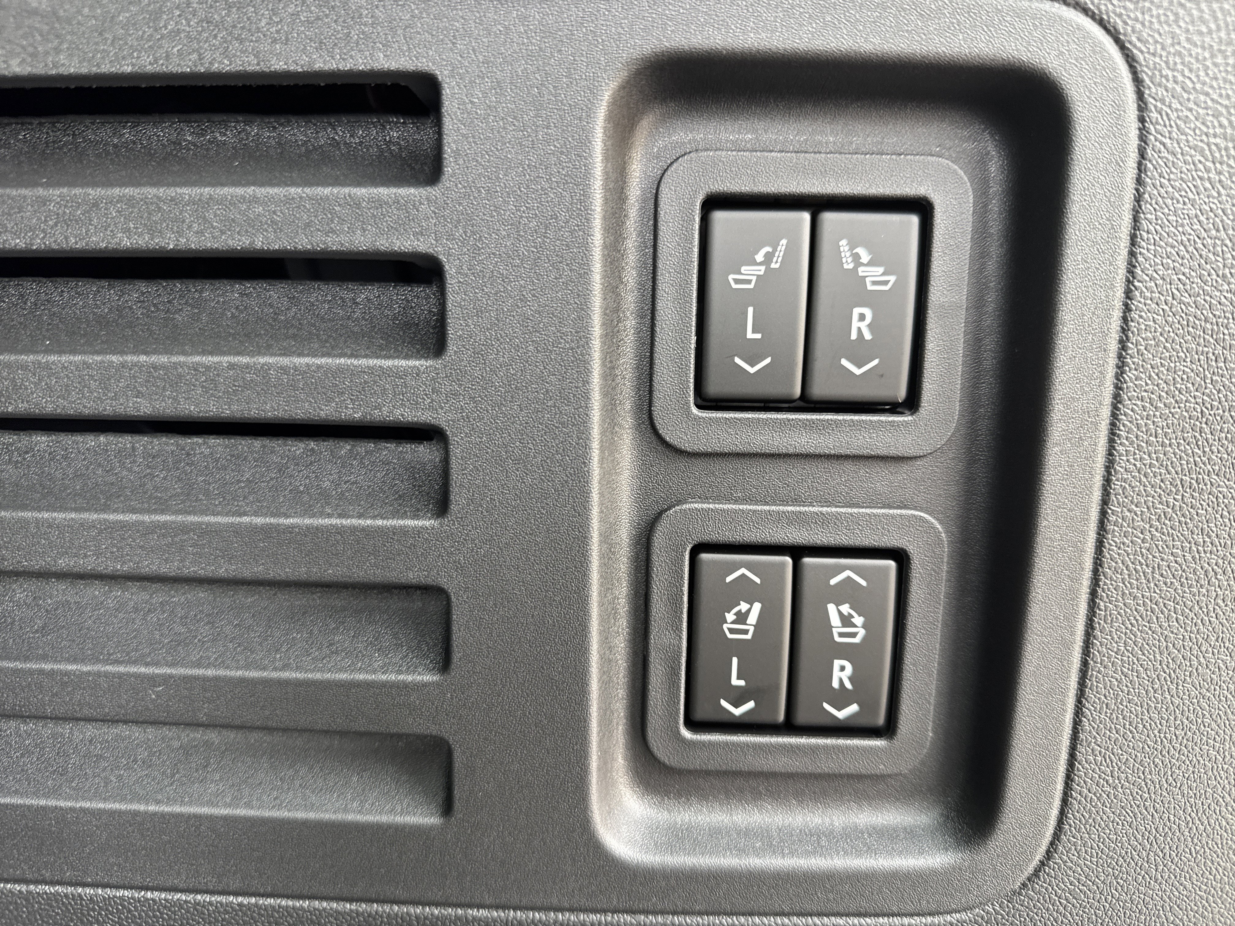 New 2026 Buick Enclave Sport Touring w/ Power Package image 34