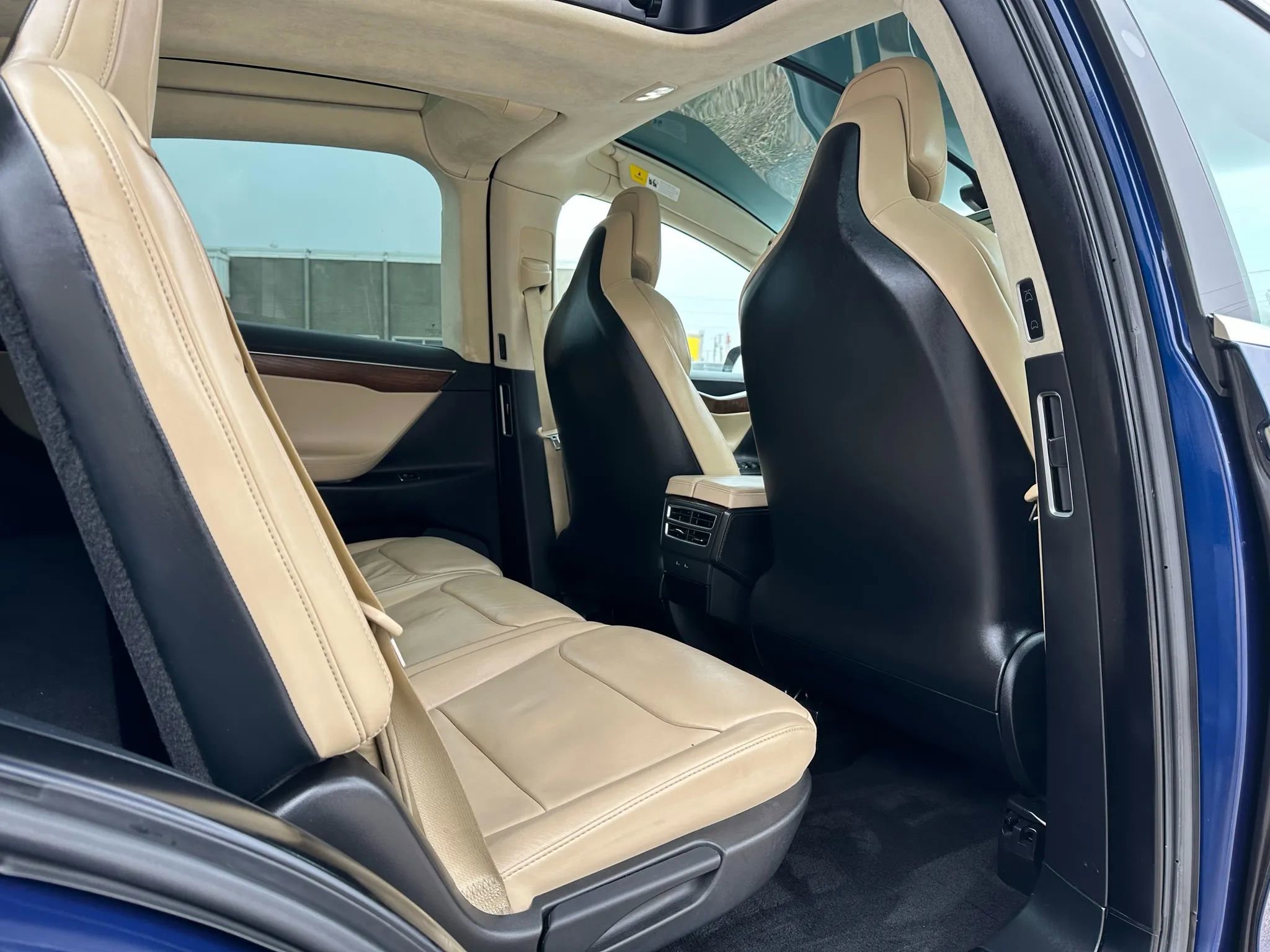 Used 2017 Tesla Model X P100D image 28