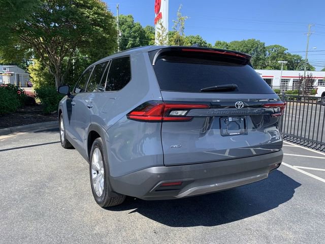 Used 2025 Toyota Grand Highlander AWD image 6