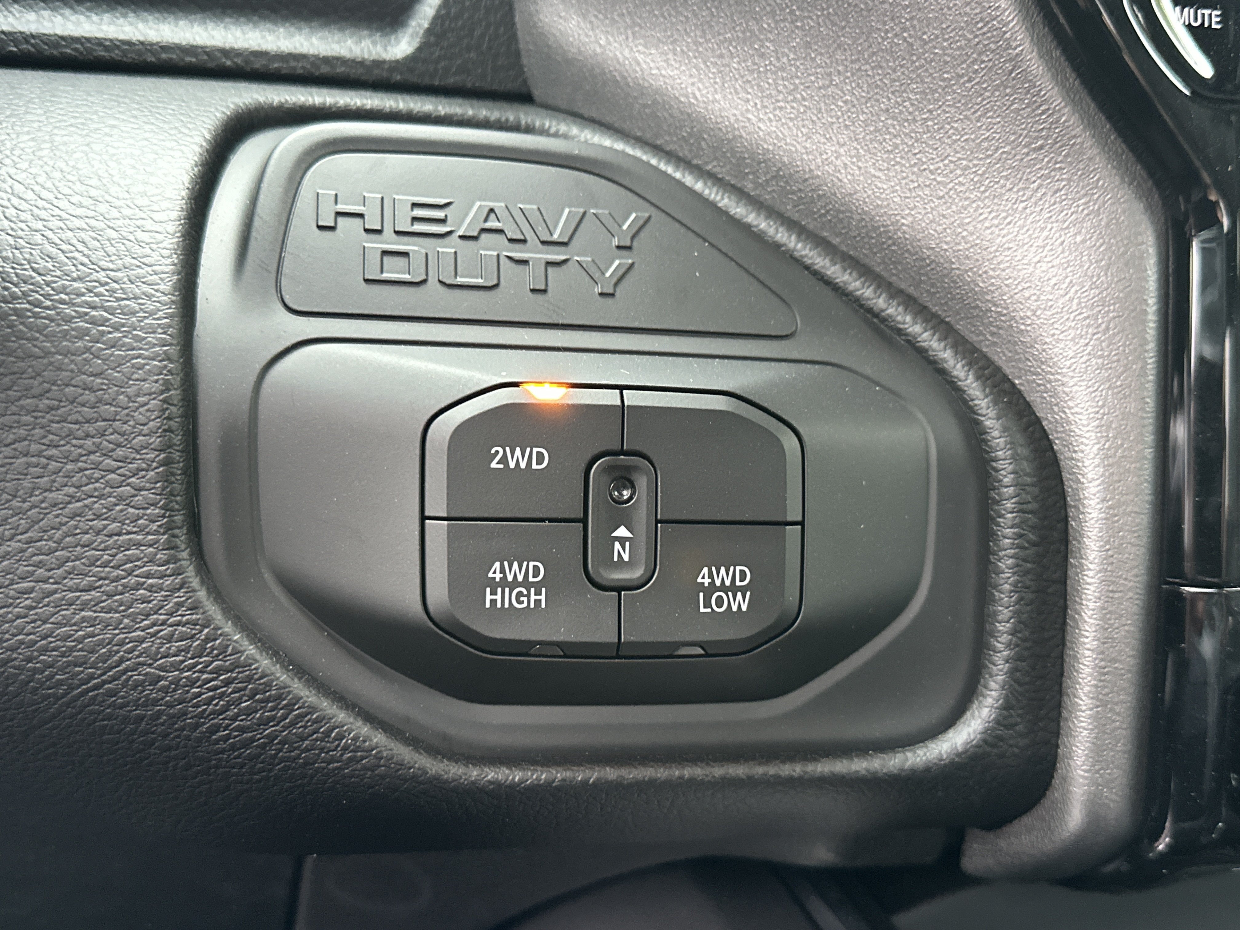 New 2027 RAM 2500 Laramie AWD/4WD image 4