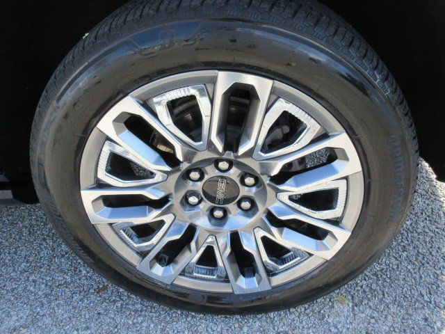 Used 2023 GMC Yukon XL Denali Ultimate image 11