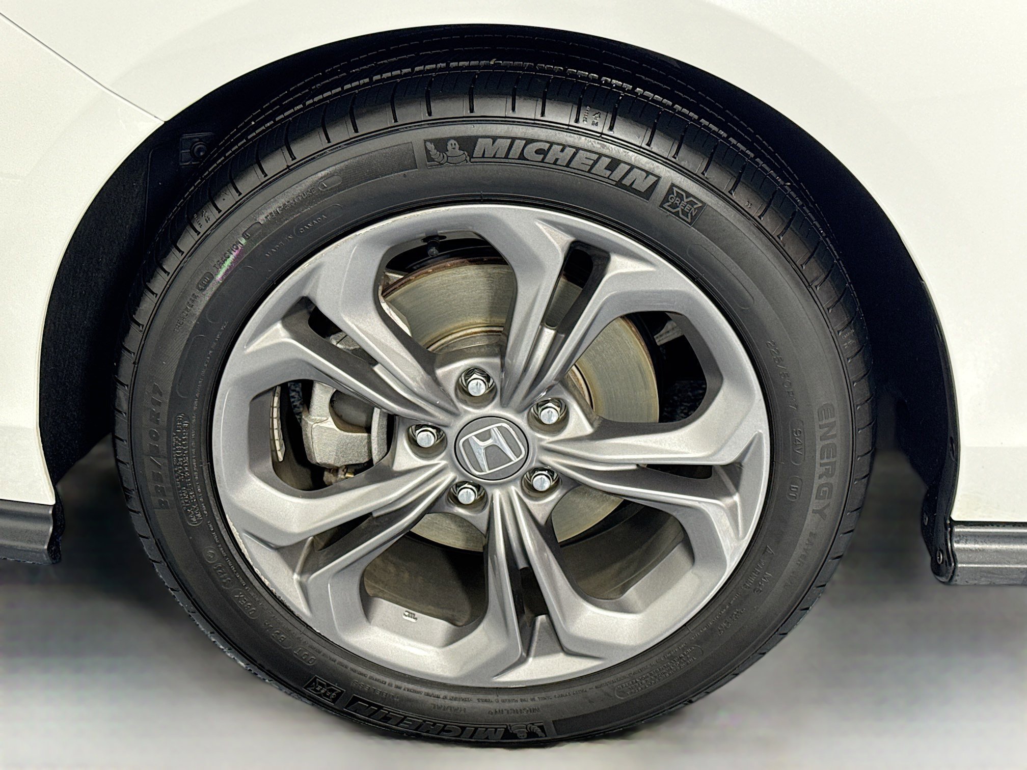 Certified 2024 Honda Accord EX image 30