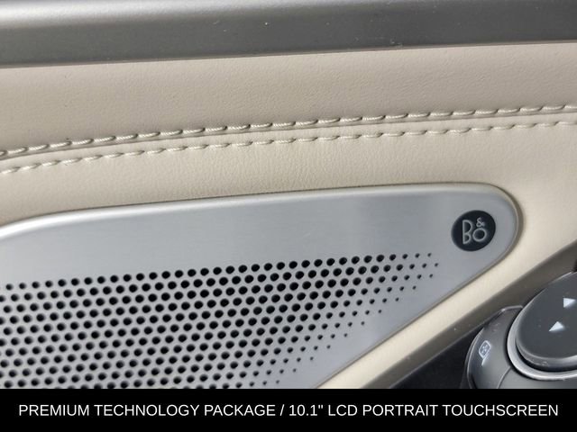 Used 2020 Ford Explorer Platinum w/ Premium Technology Package AWD/4WD image 35