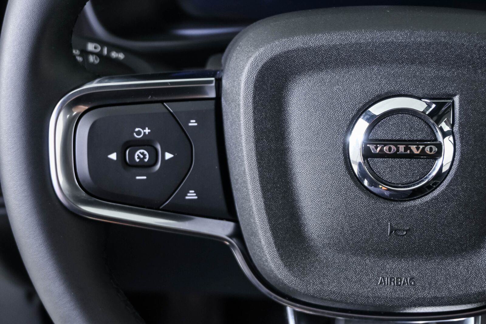 Certified 2023 Volvo C40 P8 Recharge Ultimate w/ Protection Package Premier AWD/4WD image 10