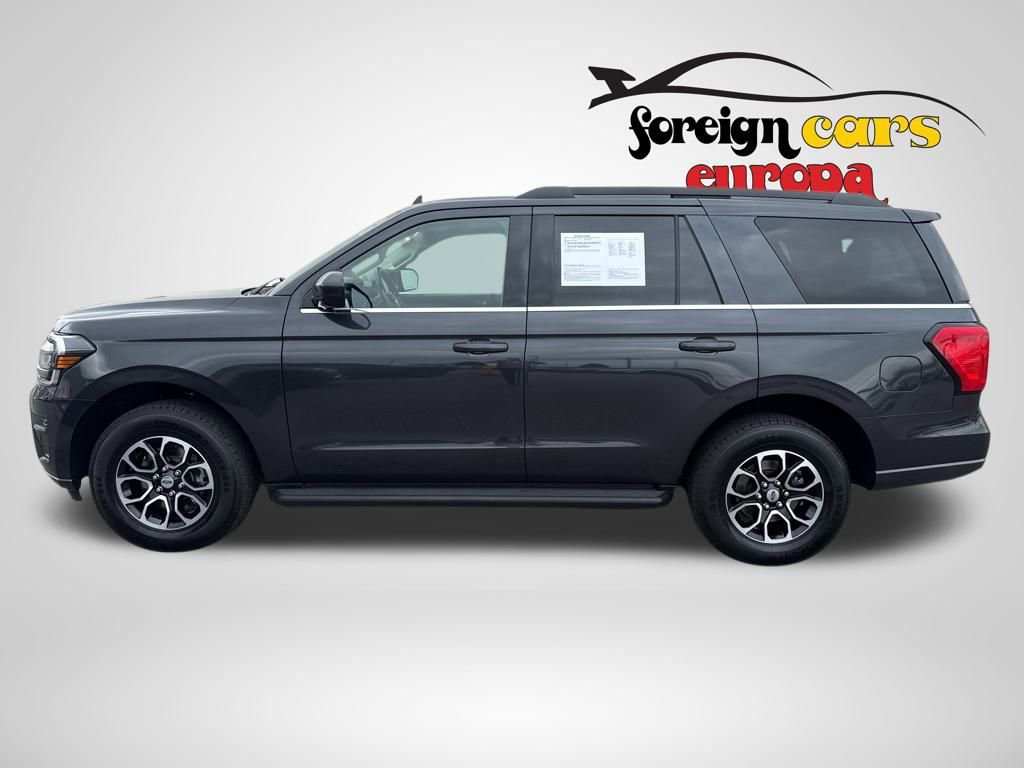 Used 2024 Ford Expedition XLT AWD/4WD image 4