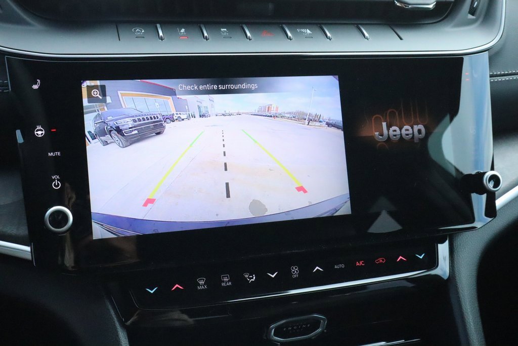 New 2026 Jeep Grand Cherokee Laredo image 6