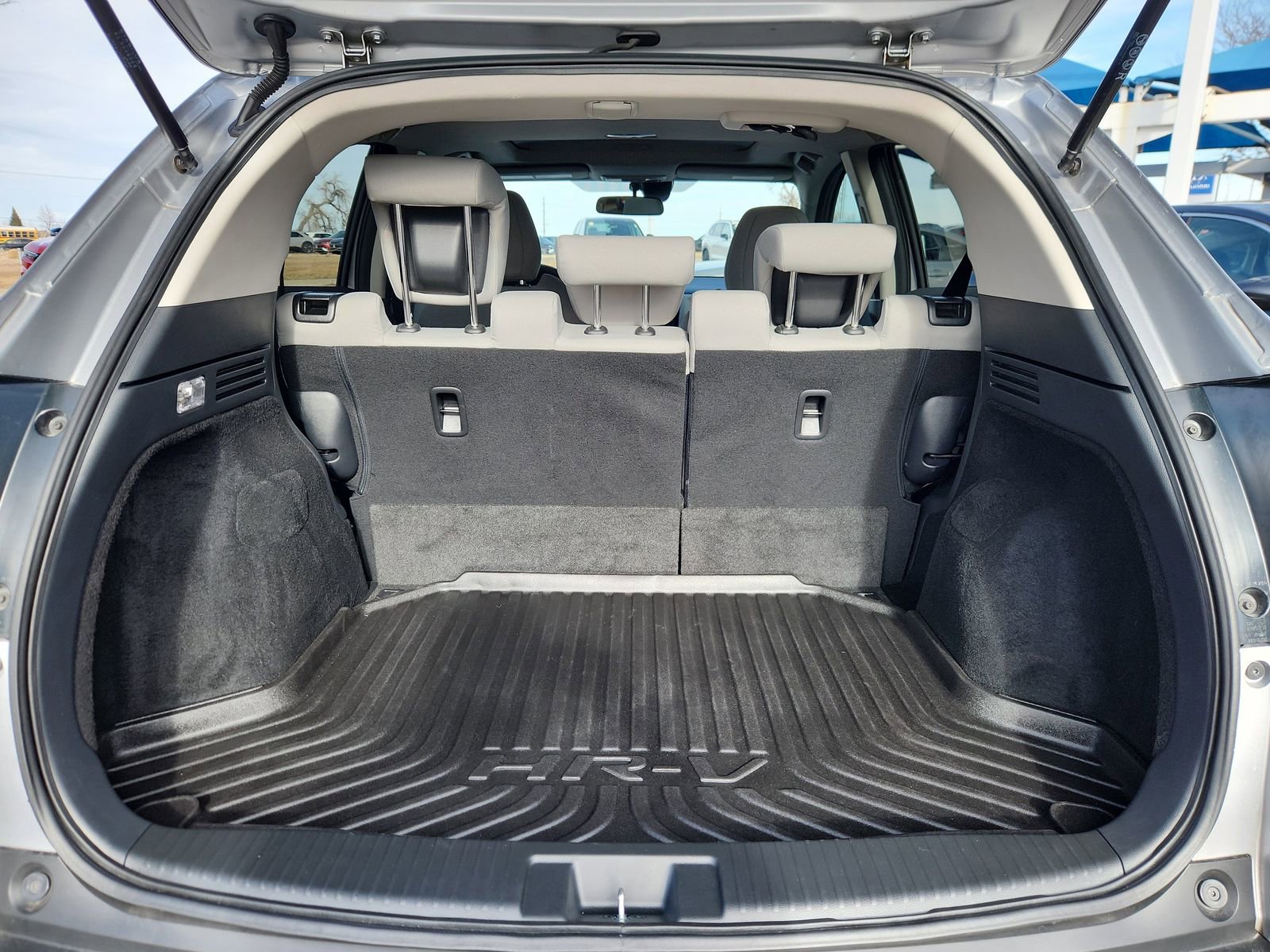 Used 2022 Honda HR-V EX image 12