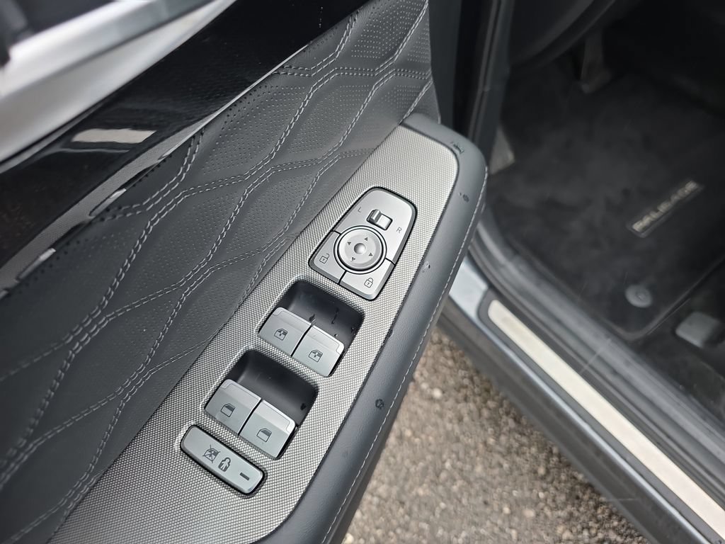 Used 2022 Hyundai Palisade Calligraphy FWD image 19