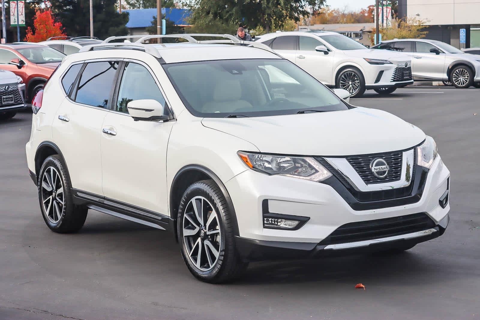 Used 2020 Nissan Rogue SL image 5