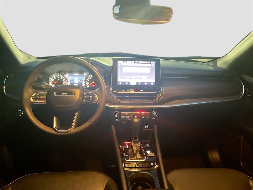 Used 2023 Jeep Compass Limited image 23