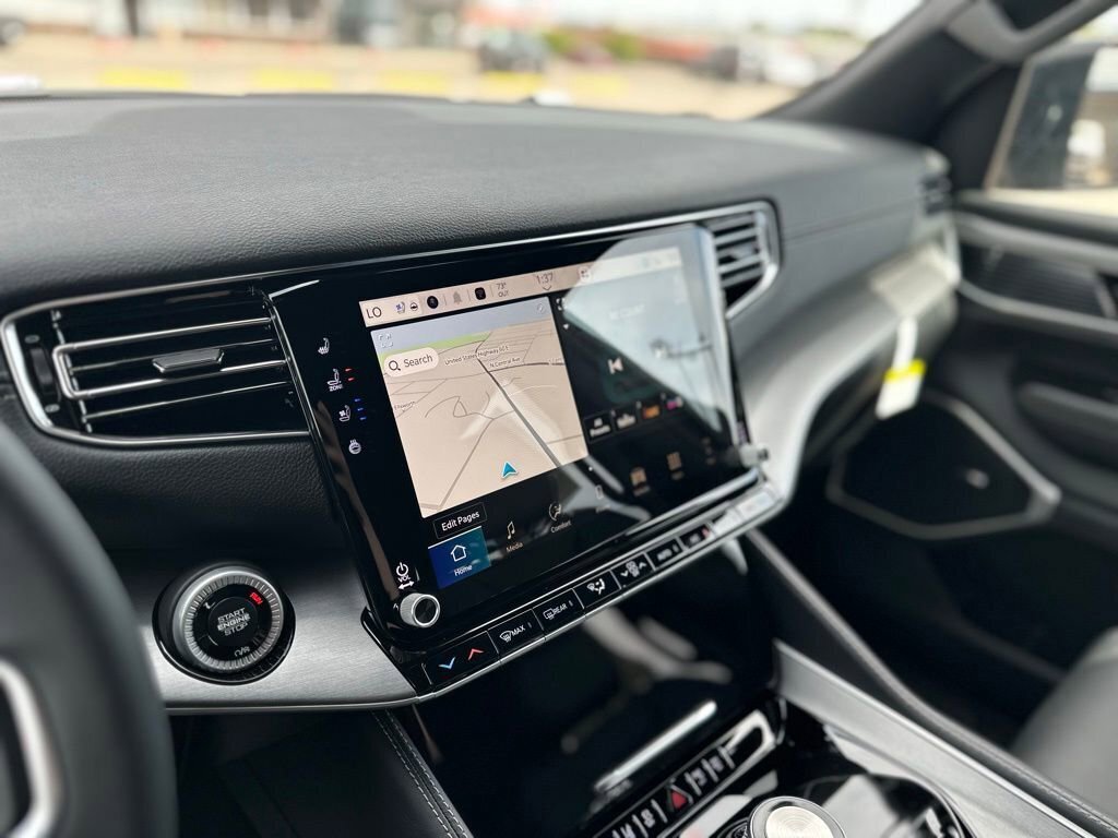 New 2026 Jeep Grand Wagoneer 4WD image 19