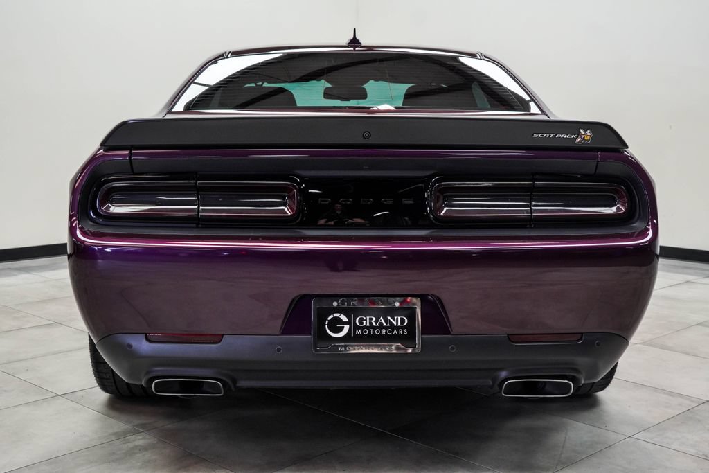 Used 2022 Dodge Challenger R/T Scat Pack RWD image 9