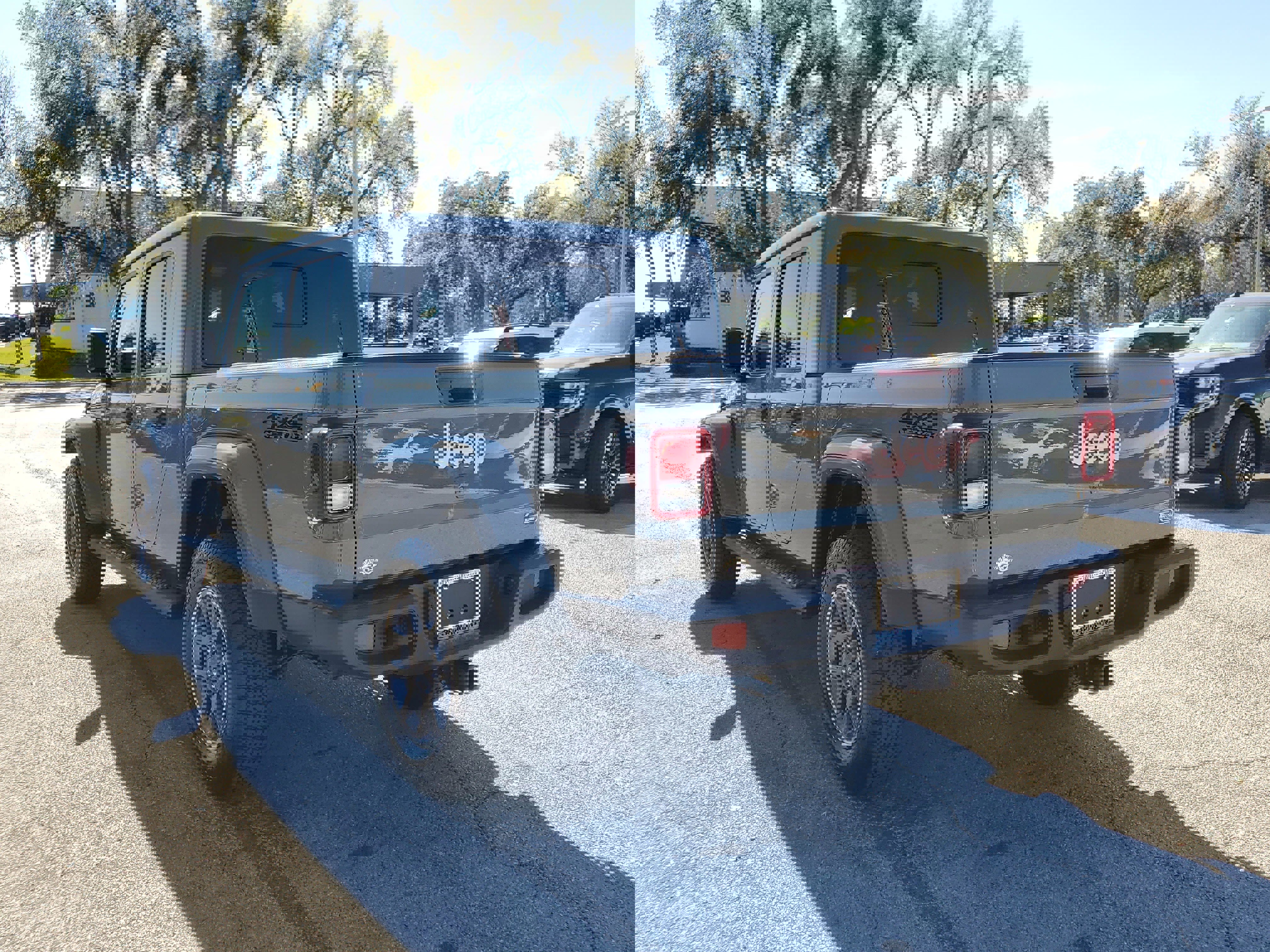 Used 2021 Jeep Gladiator Overland w/ Popular Equipment Package image 7