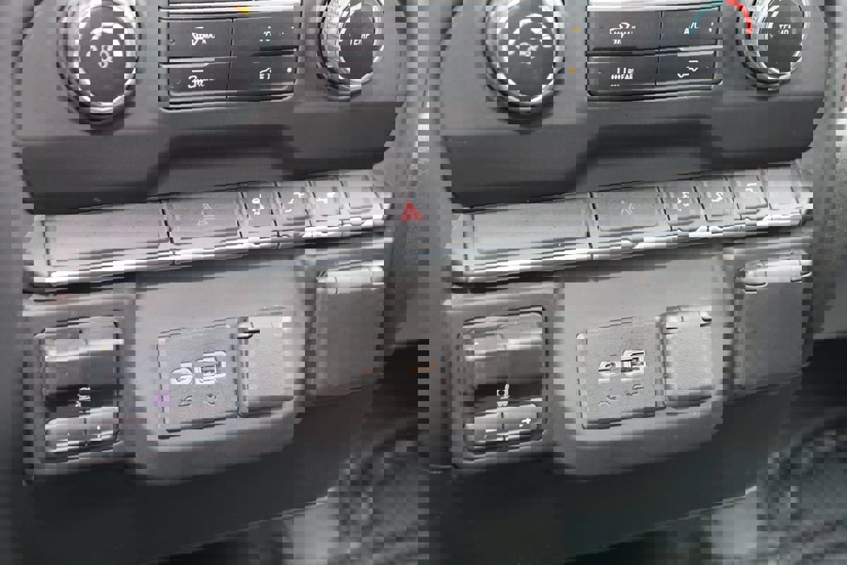 Used 2023 Chevrolet Silverado 3500 W/T w/ WT Convenience Package image 32