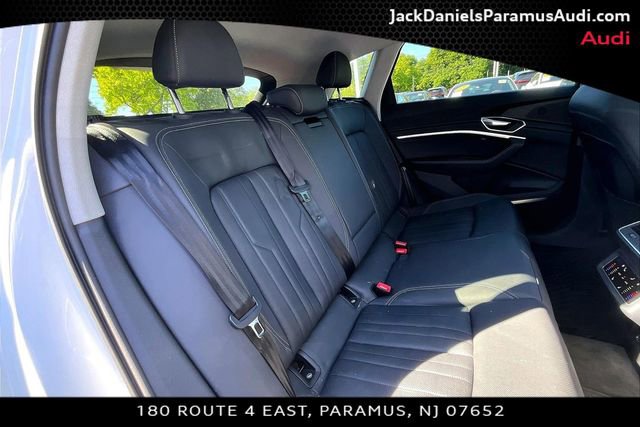 Used 2023 Audi e-tron Premium Plus w/ Premium Plus Package AWD/4WD image 20