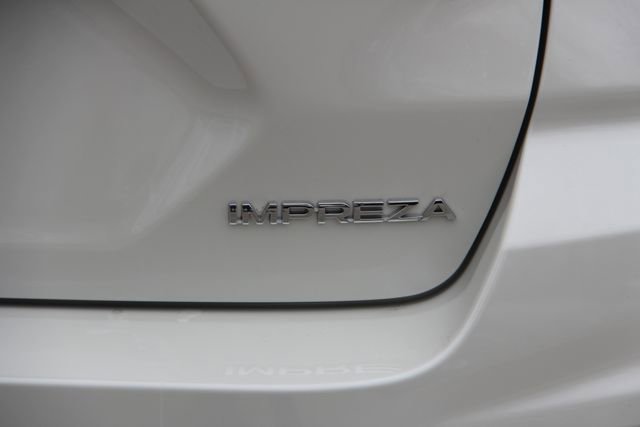 Certified 2025 Subaru Impreza 2.0i image 10