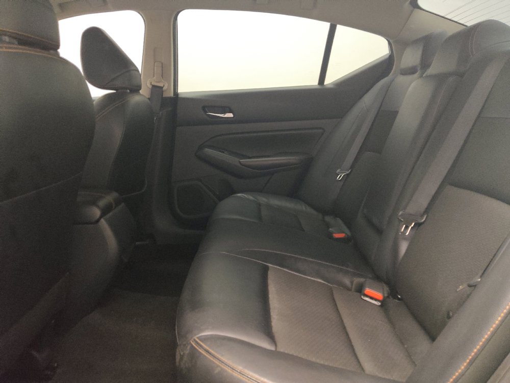 Used 2022 Nissan Altima 2.5 SR w/ Midnight Edition Package FWD image 18